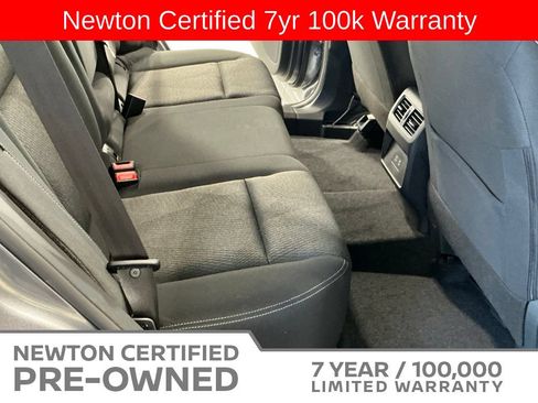 Used 2025 Nissan Rogue SV FWD image 16