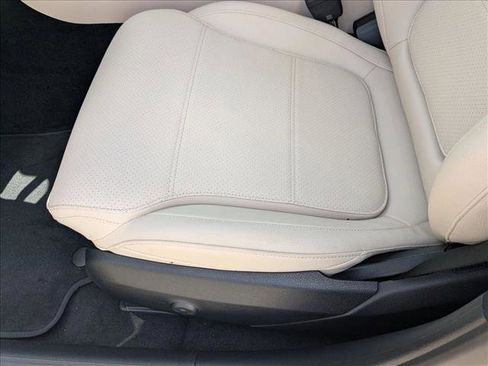 Certified 2025 Mercedes-Benz C 300 Sedan image 4