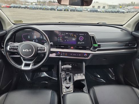 Used 2023 Kia Sportage EX image 18