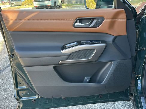 Certified 2025 Nissan Pathfinder Platinum w/ Cargo Package image 14