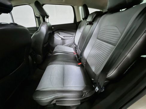 Used 2018 Ford Escape SE w/ SE Sport Appearance Package FWD image 28