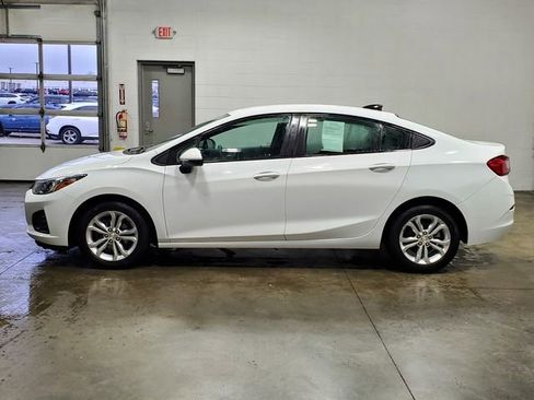 Used 2019 Chevrolet Cruze LS w/ LS Convenience Package image 7