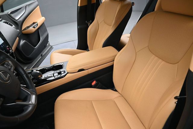 Used 2025 Lexus NX 350 AWD w/ Accessory Package (2T) image 15