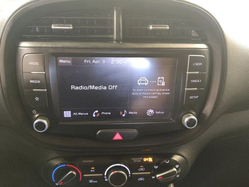Used 2023 Kia Soul LX w/ Option Group 015 FWD image 25