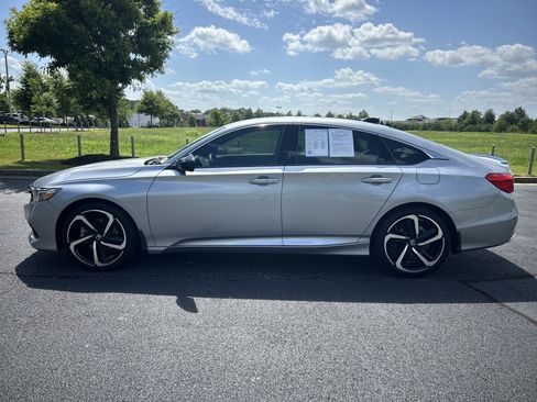Used 2021 Honda Accord Sport image 6