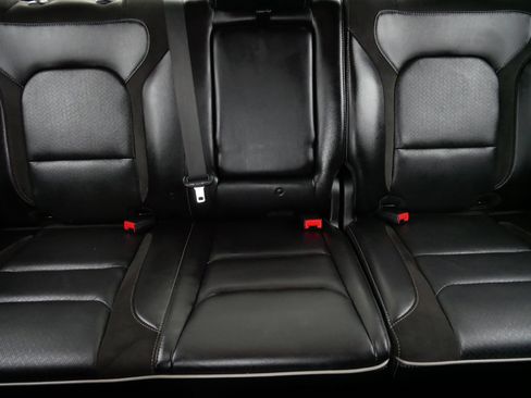 Used 2023 RAM 1500 Laramie AWD/4WD image 13