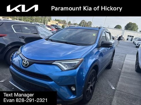 Used 2016 Toyota RAV4 SE image 1