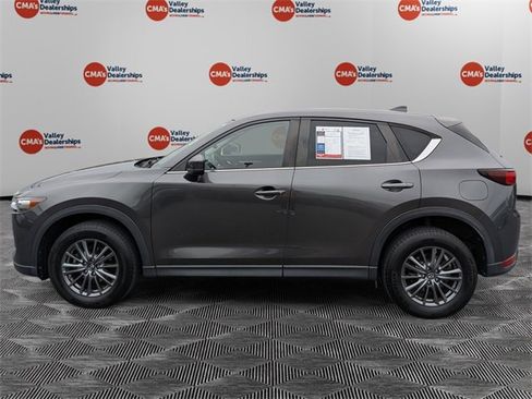Used 2017 MAZDA CX-5 Touring w/ Preferred Equipment Package image 8