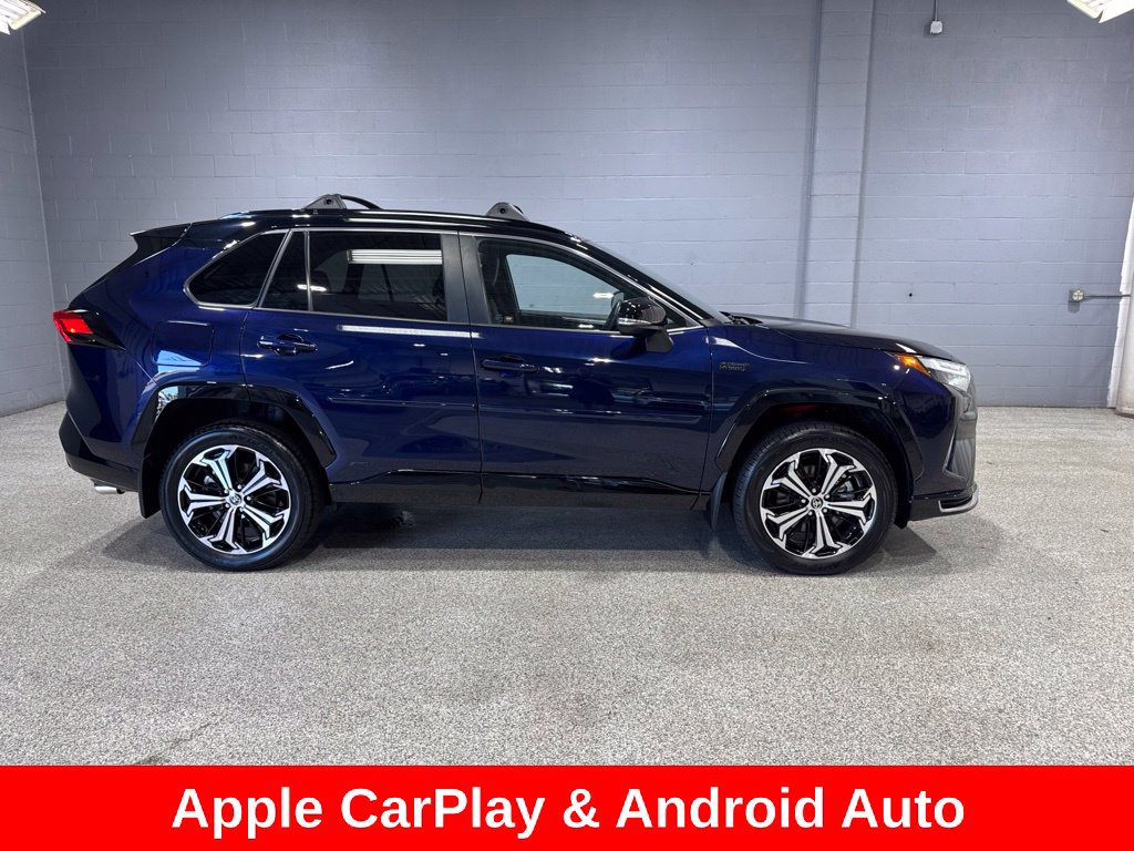Certified 2022 Toyota RAV4 XSE w/ Weather Package AWD/4WD image 3