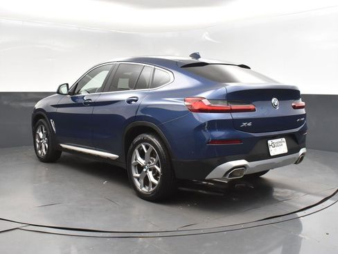 Certified 2025 BMW X4 xDrive30i image 5