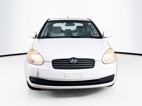 Used 2009 Hyundai Accent GLS w/ Premium Pkg 6 FWD image 3
