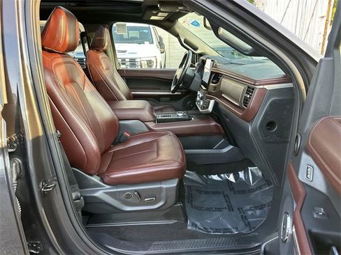 Used 2024 Ford Expedition Max Limited image 28