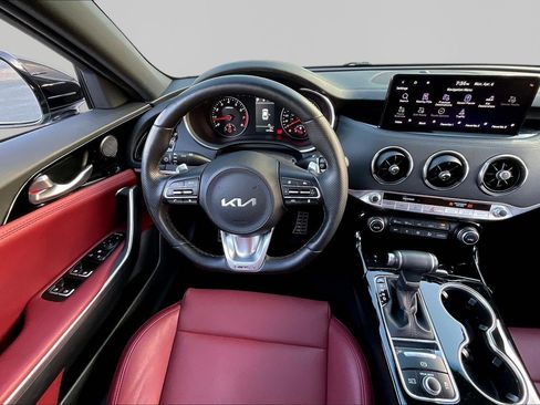 Used 2023 Kia Stinger GT-Line w/ Sun & Sound Package AWD/4WD image 8