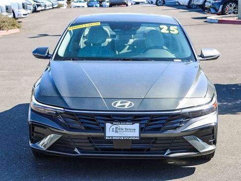 New 2025 Hyundai Elantra Limited image 7