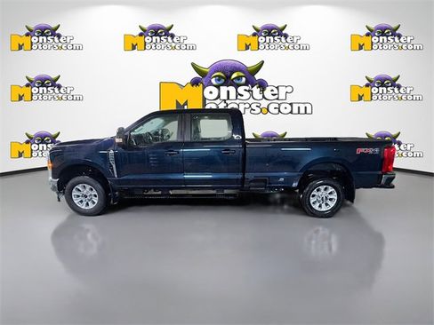 Used 2023 Ford F250 XL w/ XL Chrome Package image 7
