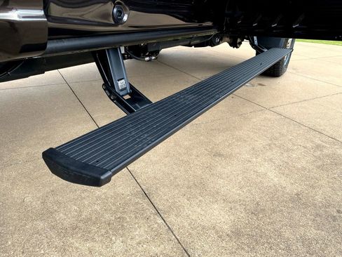 Used 2025 Ford F250 Lariat w/ Chrome Package image 9