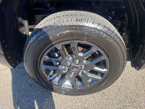 Used 2023 Toyota Tundra Platinum w/ Advanced Package image 13