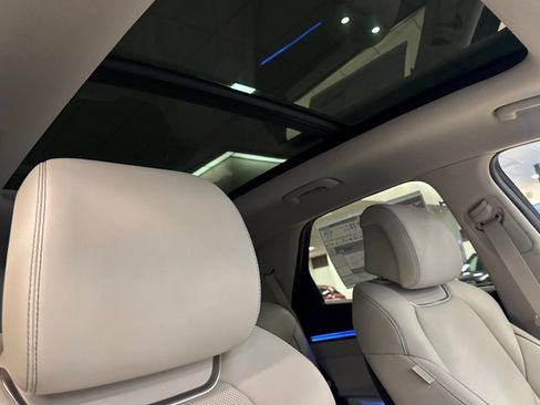 New 2026 Genesis GV70 2.5T Advanced AWD/4WD image 17