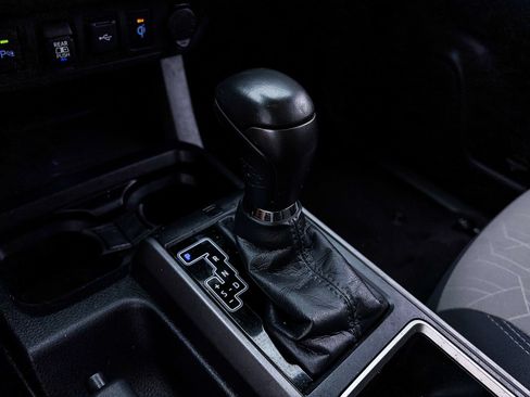 Used 2021 Toyota Tacoma TRD Sport w/ Technology Package RWD image 26