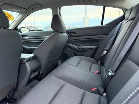 Used 2024 Nissan Altima 2.5 SV image 25