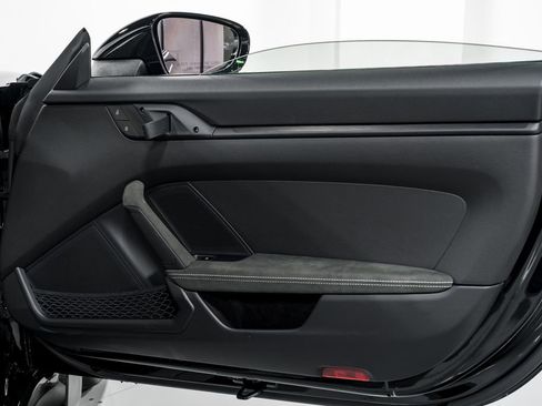 Used 2025 Porsche 911 GT3 RS RWD image 38