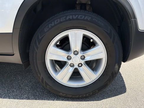 Used 2020 Chevrolet Trax LS FWD image 11