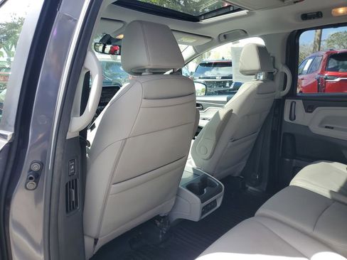 Used 2018 Honda Odyssey EX-L image 11