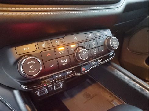 Certified 2021 Dodge Durango SRT w/ Trailer Tow Group IV image 24