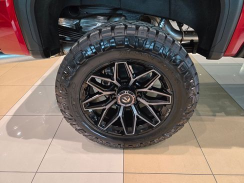 New 2026 GMC Sierra 2500 AT4 w/ AT4 Premium Plus Package image 6