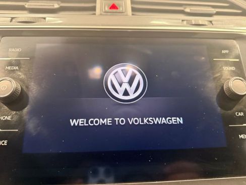 Used 2020 Volkswagen Tiguan S image 35