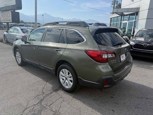 Used 2018 Subaru Outback 2.5i Premium AWD/4WD image 7