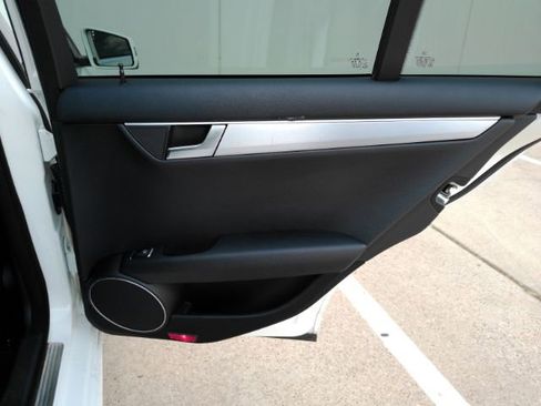 Used 2013 Mercedes-Benz C 300 4MATIC Sedan image 22
