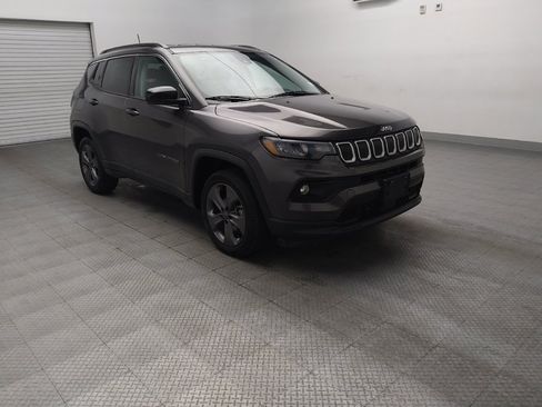 Used 2022 Jeep Compass Latitude AWD/4WD image 13