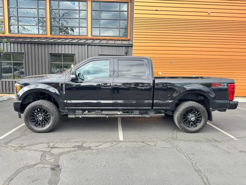 Used 2019 Ford F250 Lariat AWD/4WD image 2