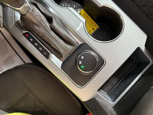 Used 2020 Chevrolet Blazer LT image 33