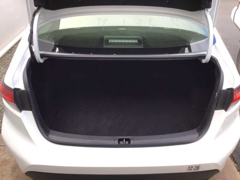 Used 2024 Toyota Corolla LE FWD image 23
