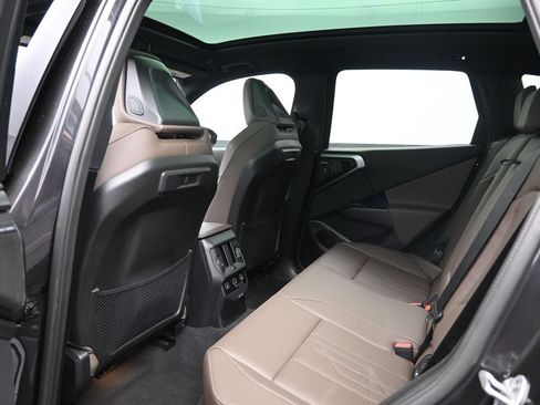 Used 2025 BMW X3 M50 AWD/4WD image 25