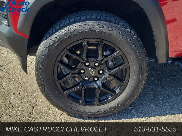 Used 2024 Chevrolet Colorado Trail Boss w/ LPO, Dark Essentials Package AWD/4WD image 9