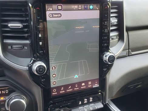 New 2026 RAM 1500 4x4 Crew Cab image 21