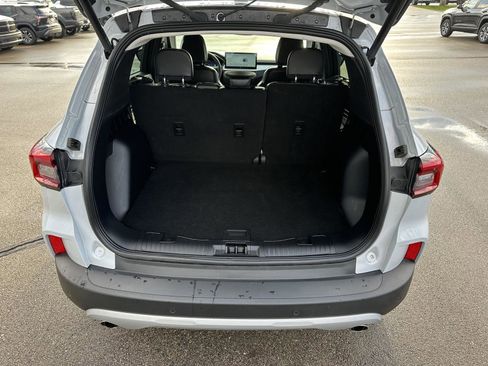 Used 2025 Ford Escape Platinum image 7