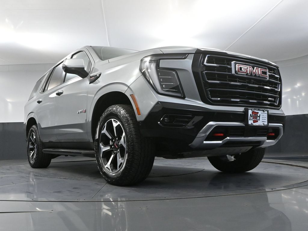 Used 2025 GMC Yukon AT4 AWD/4WD image 56