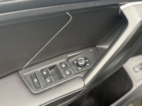 Used 2024 Volkswagen Tiguan SEL R-Line image 21