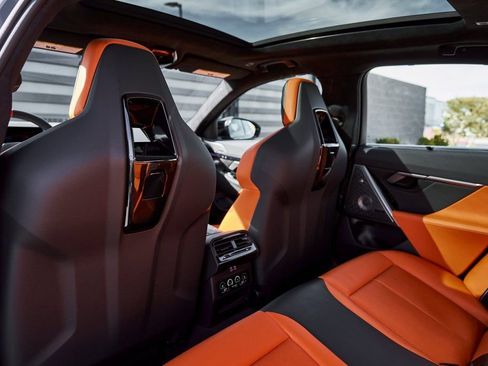 Used 2026 BMW M5 w/ Executive Package image 45