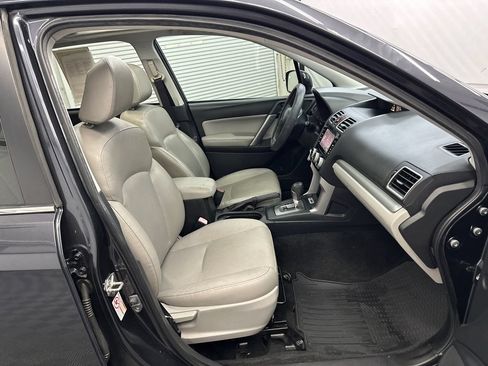Used 2016 Subaru Forester 2.5i Limited AWD/4WD image 14