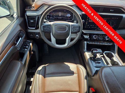 Used 2024 GMC Sierra 1500 Denali w/ Denali Reserve Package AWD/4WD image 11