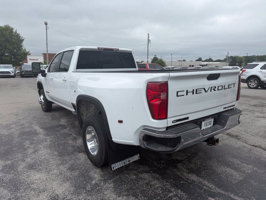 Used 2020 Chevrolet Silverado 3500 LT w/ All Star Edition AWD/4WD image 4