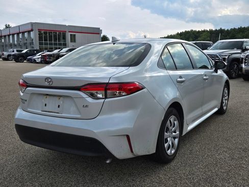 Used 2024 Toyota Corolla LE FWD image 6