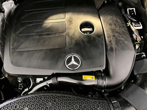 Used 2022 Mercedes-Benz GLC 300 4MATIC image 31