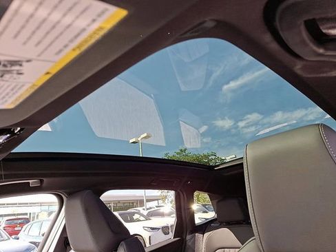 Certified 2025 BMW X3 xDrive30i w/ Convenience Package image 9