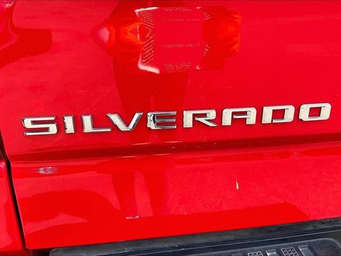 Used 2025 Chevrolet Silverado 1500 LT image 4
